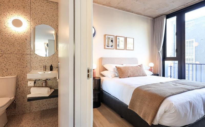 2 Bedroom Property for Sale in Sea Point Western Cape